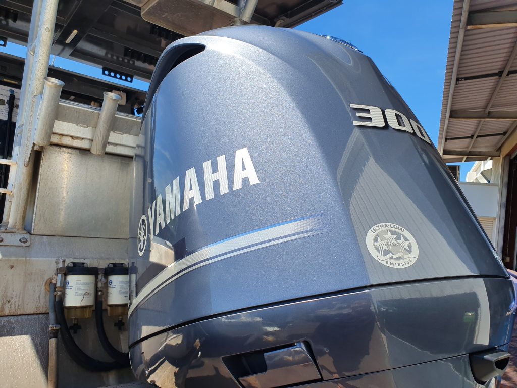 Yamaha 300hp outboard - Offshore boats